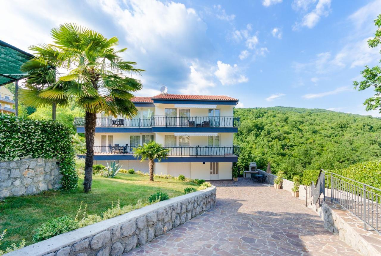 Apartments Marijana Ičići Exterior foto