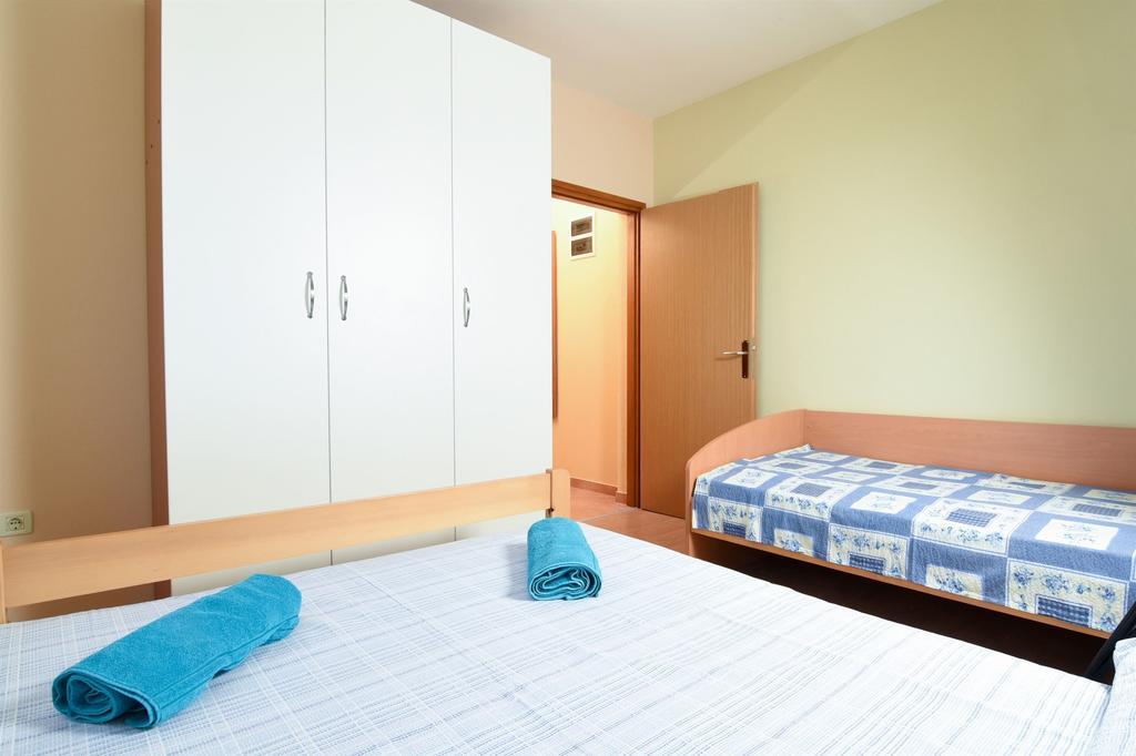 Apartments Marijana Ičići Exterior foto